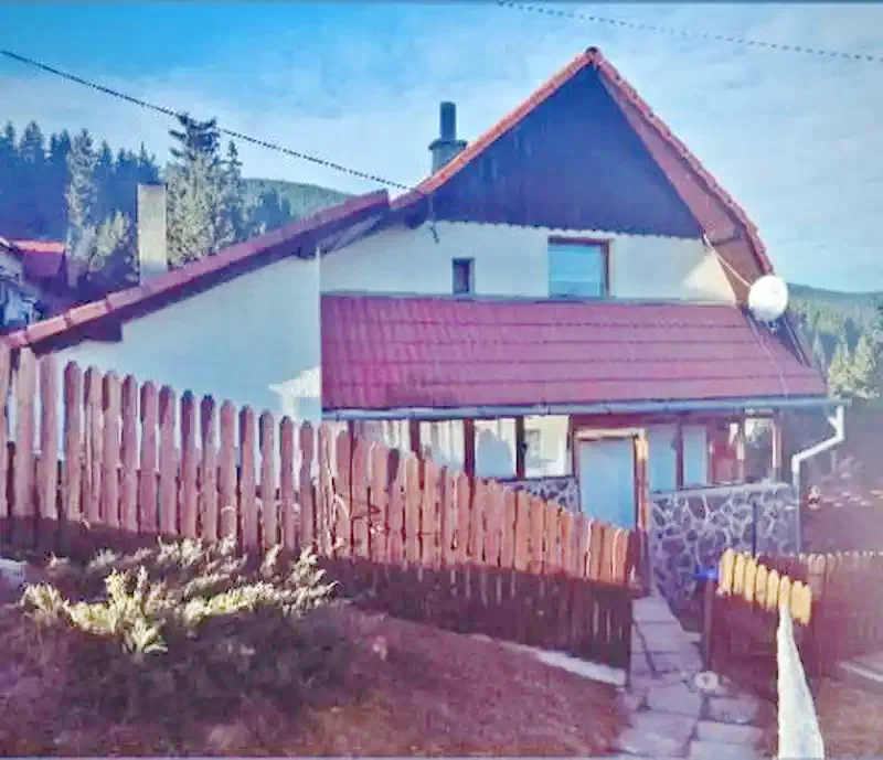 Hargitafürdő Szállás | Motel (K0186-1) A kép szerzői jogvédelem alatt állhat. Javasolt a kapcsolatfelvétel a jog tulajdonossal.