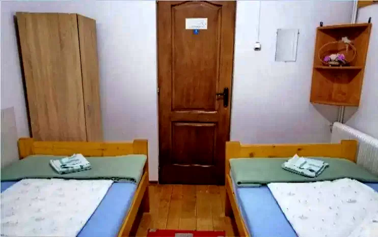 Harghita-Băi Cazare | Motel (K0186-8) Imaginea poate fi supusă drepturilor de autor. Se recomandă contactarea titularului drepturilor.