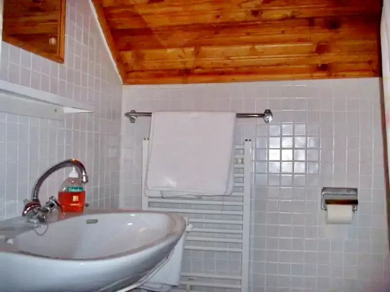 Sovata Cazare | Sat de vacanță (K0265-24) Imaginea poate fi supusă drepturilor de autor. Se recomandă contactarea titularului drepturilor.