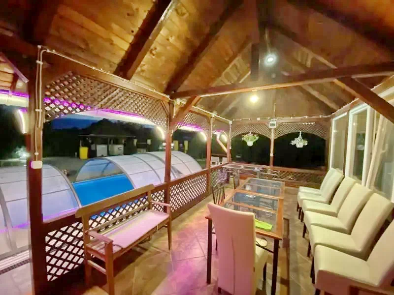 Szováta Szállás | Motel (K0267-6) A kép szerzői jogvédelem alatt állhat. Javasolt a kapcsolatfelvétel a jog tulajdonossal.