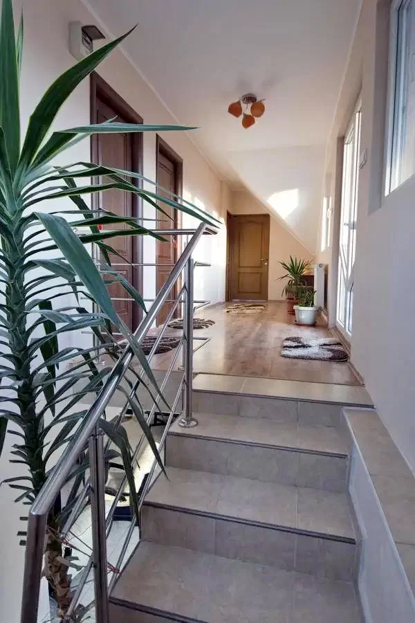 Szováta Szállás | Motel (K0267-12) A kép szerzői jogvédelem alatt állhat. Javasolt a kapcsolatfelvétel a jog tulajdonossal.