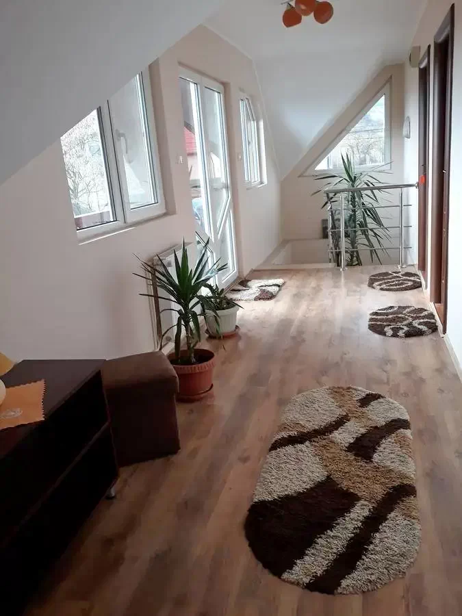 Szováta Szállás | Motel (K0267-13) A kép szerzői jogvédelem alatt állhat. Javasolt a kapcsolatfelvétel a jog tulajdonossal.