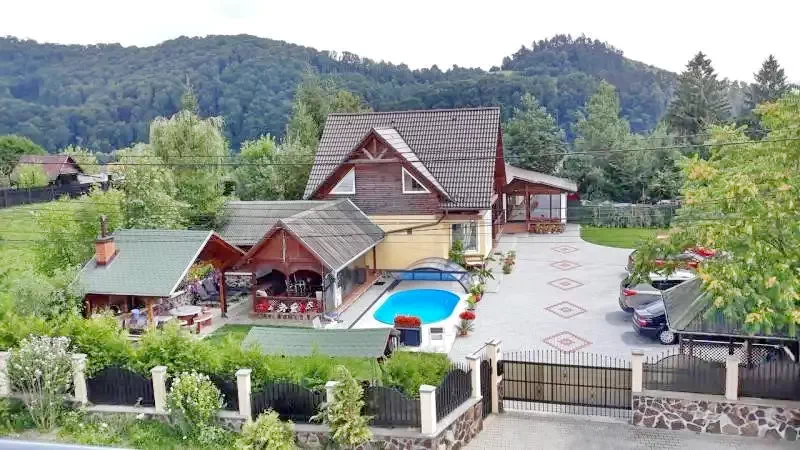 Sovata Cazare | Motel (K0267-30) Imaginea poate fi supusă drepturilor de autor. Se recomandă contactarea titularului drepturilor.