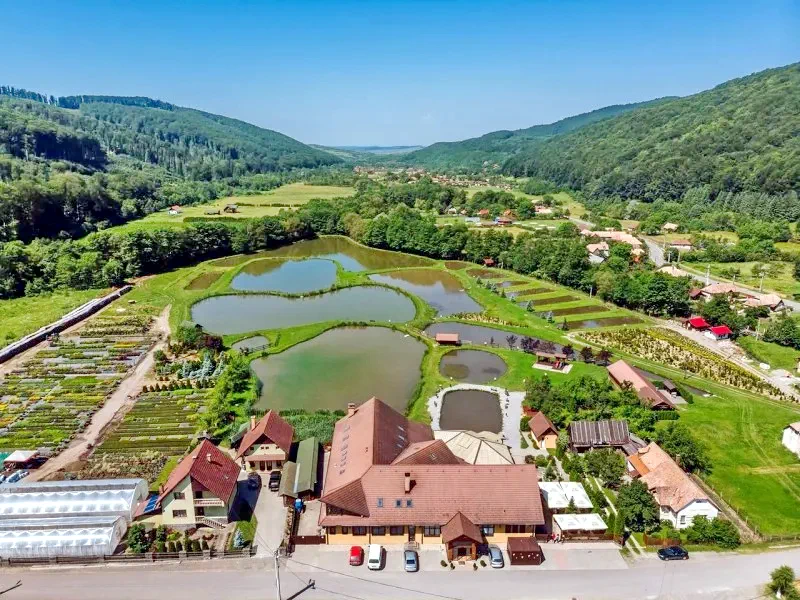 Sovata Cazare | Cabană (K0319-22) Imaginea poate fi supusă drepturilor de autor. Se recomandă contactarea titularului drepturilor.