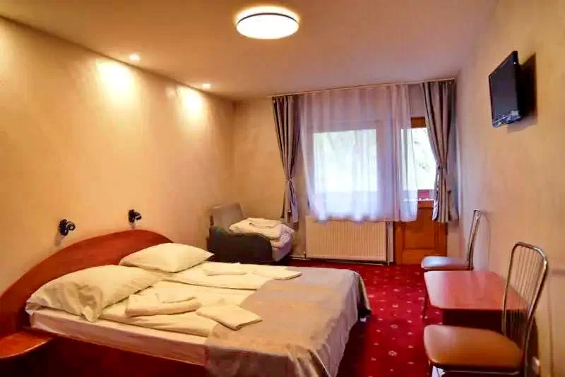 Sovata Cazare | Vila (K0329-14) Imaginea poate fi supusă drepturilor de autor. Se recomandă contactarea titularului drepturilor.