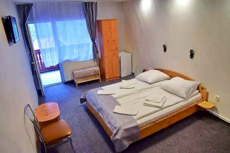 Sovata Cazare | Vila (K0329-21) Imaginea poate fi supusă drepturilor de autor. Se recomandă contactarea titularului drepturilor.