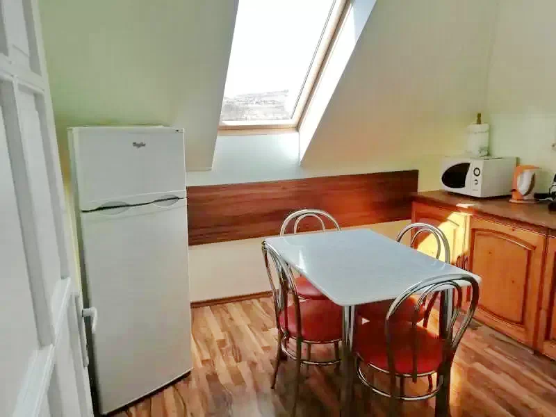 Sovata Cazare | Camping / Popas turistic (K0331-31) Imaginea poate fi supusă drepturilor de autor. Se recomandă contactarea titularului drepturilor.