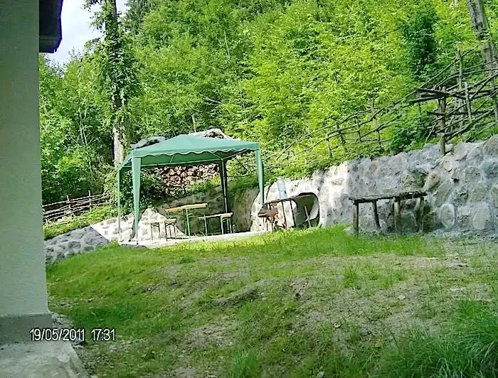 Szováta Szállás | Kemping / turistapihenő (K0333-4) A kép szerzői jogvédelem alatt állhat. Javasolt a kapcsolatfelvétel a jog tulajdonossal.