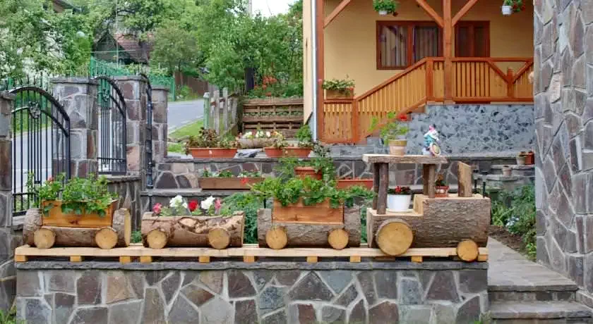 Sovata Cazare | Motel (K0334-10) Imaginea poate fi supusă drepturilor de autor. Se recomandă contactarea titularului drepturilor.