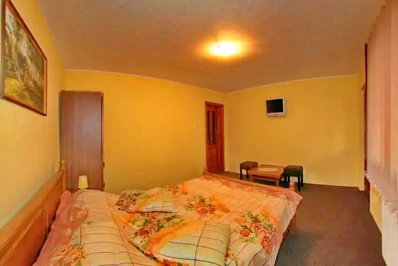 Sovata Cazare | Motel (K0334-19) Imaginea poate fi supusă drepturilor de autor. Se recomandă contactarea titularului drepturilor.