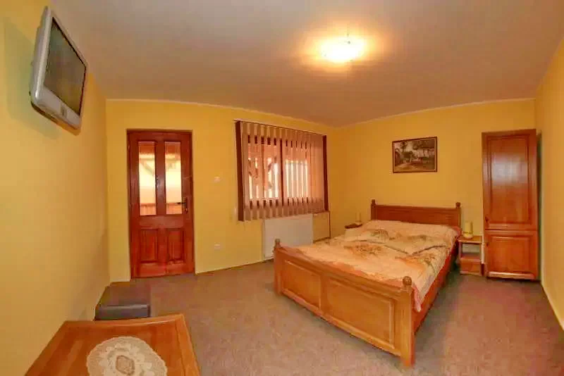 Szováta Szállás | Motel (K0334-20) A kép szerzői jogvédelem alatt állhat. Javasolt a kapcsolatfelvétel a jog tulajdonossal.