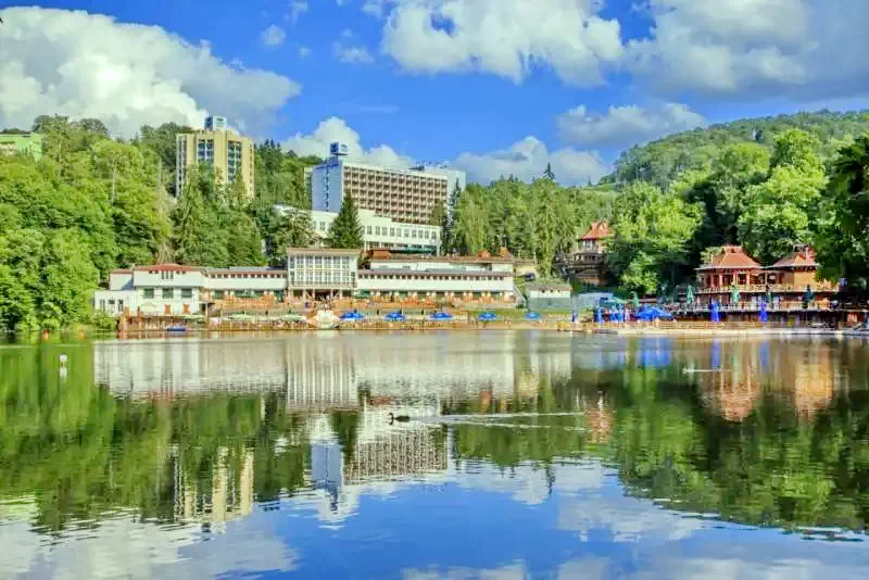 Szováta Szállás | Hotel**** (K0563-1) A kép szerzői jogvédelem alatt állhat. Javasolt a kapcsolatfelvétel a jog tulajdonossal.