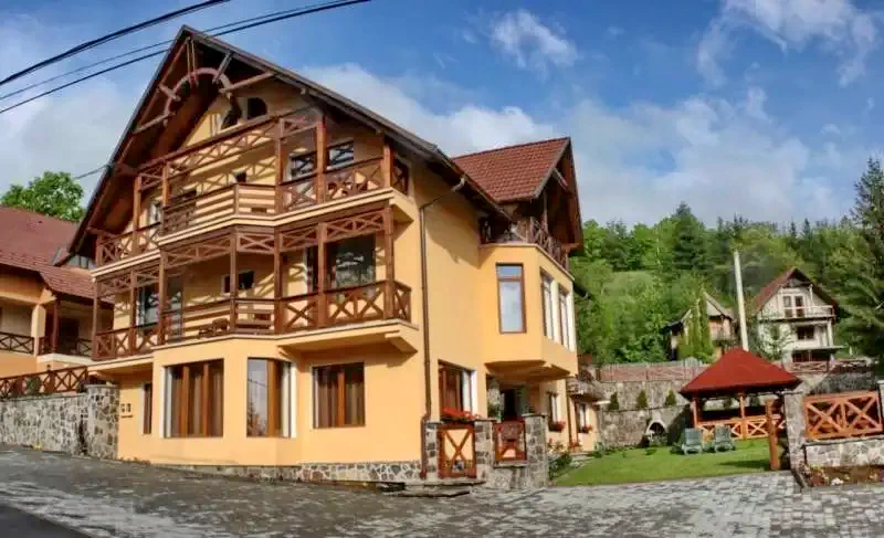 Szováta Szállás | Motel (K0651-1) A kép szerzői jogvédelem alatt állhat. Javasolt a kapcsolatfelvétel a jog tulajdonossal.