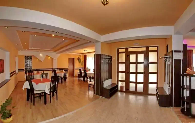 Sovata Cazare | Motel (K0651-2) Imaginea poate fi supusă drepturilor de autor. Se recomandă contactarea titularului drepturilor.