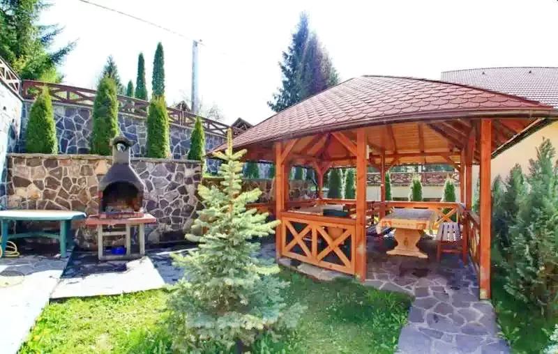 Szováta Szállás | Motel (K0651-6) A kép szerzői jogvédelem alatt állhat. Javasolt a kapcsolatfelvétel a jog tulajdonossal.