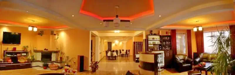 Sovata Cazare | Motel (K0651-8) Imaginea poate fi supusă drepturilor de autor. Se recomandă contactarea titularului drepturilor.