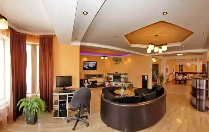 Sovata Cazare | Motel (K0651-13) Imaginea poate fi supusă drepturilor de autor. Se recomandă contactarea titularului drepturilor.