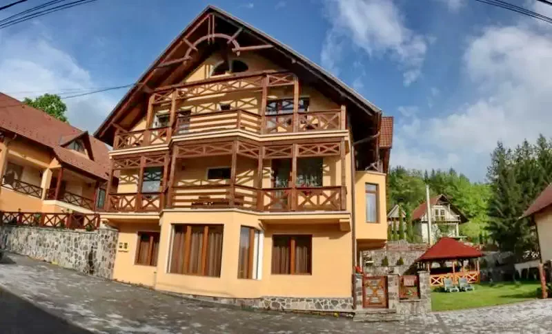 Sovata Cazare | Motel (K0651-26) Imaginea poate fi supusă drepturilor de autor. Se recomandă contactarea titularului drepturilor.