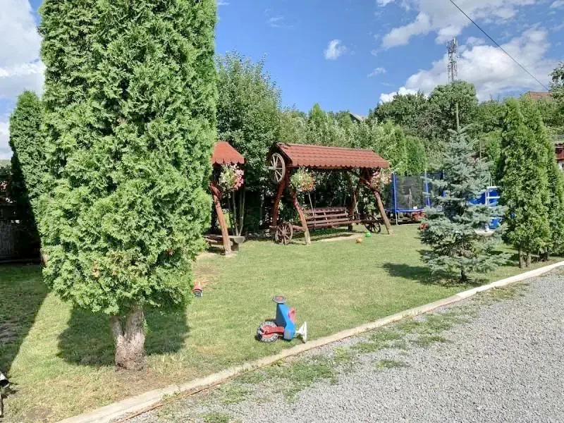 Sovata Cazare | Motel (K0678-5) Imaginea poate fi supusă drepturilor de autor. Se recomandă contactarea titularului drepturilor.