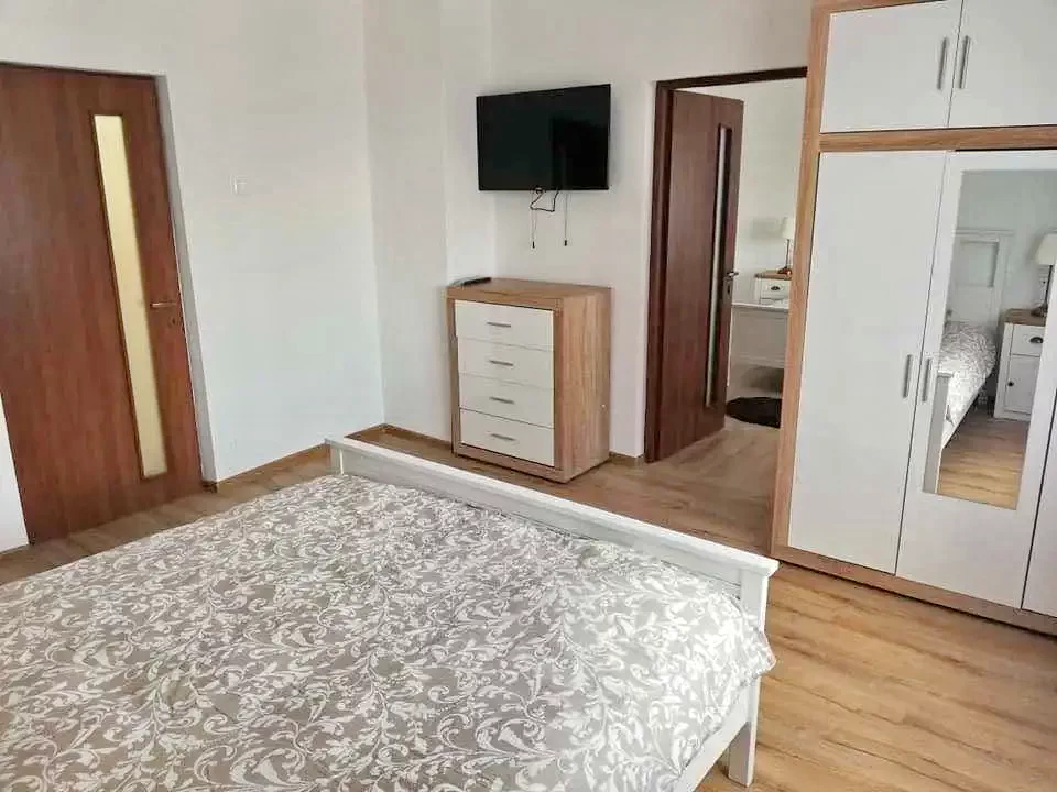 Sovata Cazare | Pensiune (K0680-12) Imaginea poate fi supusă drepturilor de autor. Se recomandă contactarea titularului drepturilor.