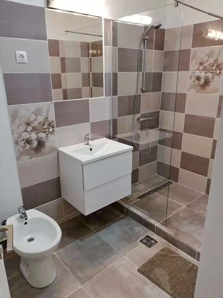 Szováta Szállás | Motel (K0680-26) A kép szerzői jogvédelem alatt állhat. Javasolt a kapcsolatfelvétel a jog tulajdonossal.