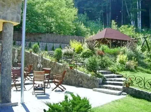 Sovata Cazare | Motel (K0700-12) Imaginea poate fi supusă drepturilor de autor. Se recomandă contactarea titularului drepturilor.