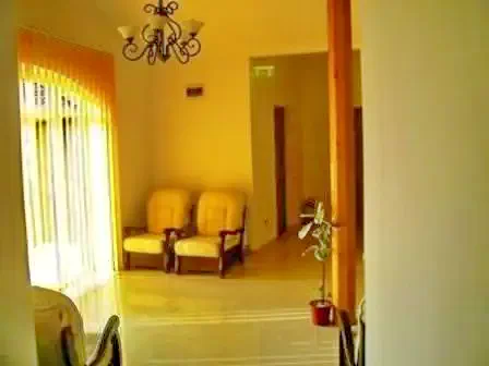 Sovata Cazare | Motel (K0700-15) Imaginea poate fi supusă drepturilor de autor. Se recomandă contactarea titularului drepturilor.