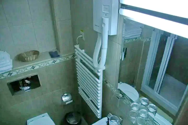 Szováta Szállás | Turisztikai panzió (K0813-32) A kép szerzői jogvédelem alatt állhat. Javasolt a kapcsolatfelvétel a jog tulajdonossal.