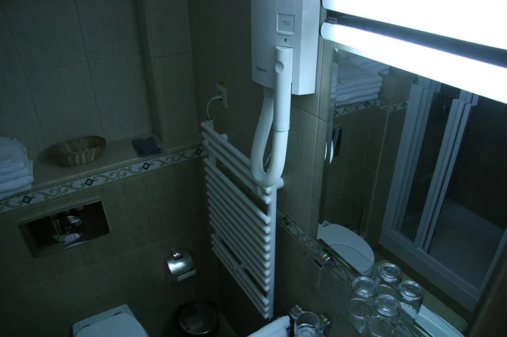 Sovata Cazare | Pensiune turistică (K0813-49) Imaginea poate fi supusă drepturilor de autor. Se recomandă contactarea titularului drepturilor.