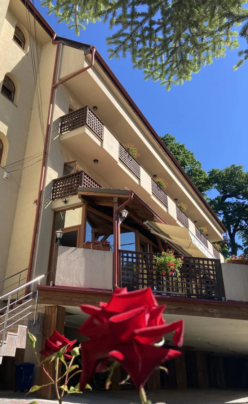 Szováta Szállás | Turisztikai panzió (K0813-78) A kép szerzői jogvédelem alatt állhat. Javasolt a kapcsolatfelvétel a jog tulajdonossal.