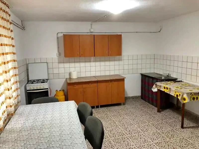 Sovata Cazare | Sat de vacanță (K0817-3) Imaginea poate fi supusă drepturilor de autor. Se recomandă contactarea titularului drepturilor.