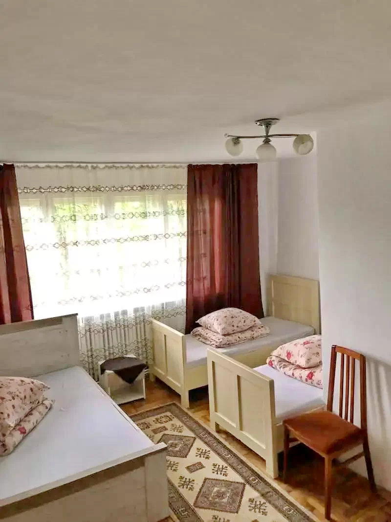 Sovata Cazare | Sat de vacanță (K0817-26) Imaginea poate fi supusă drepturilor de autor. Se recomandă contactarea titularului drepturilor.