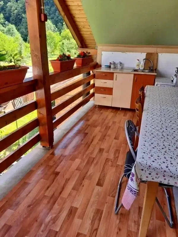 Sovata Cazare | Cabană (K0819-21) Imaginea poate fi supusă drepturilor de autor. Se recomandă contactarea titularului drepturilor. Sovata Cazare | Cabană (K0819-21) Imaginea poate fi supusă drepturilor de autor. Se recomandă contactarea titularului drepturilor.