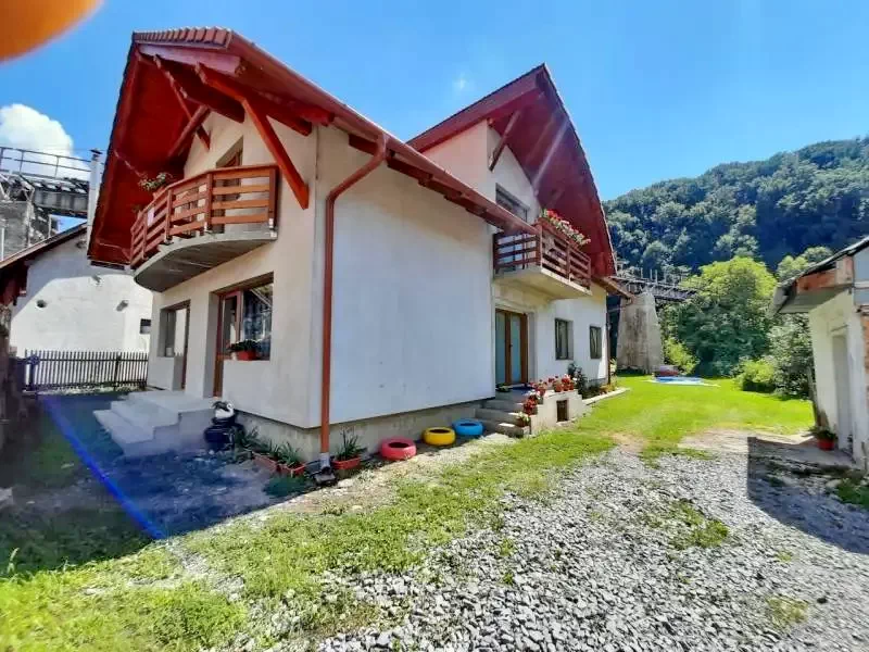 Sovata Cazare | Cabană (K0819-23) Imaginea poate fi supusă drepturilor de autor. Se recomandă contactarea titularului drepturilor. Sovata Cazare | Cabană (K0819-23) Imaginea poate fi supusă drepturilor de autor. Se recomandă contactarea titularului drepturilor.