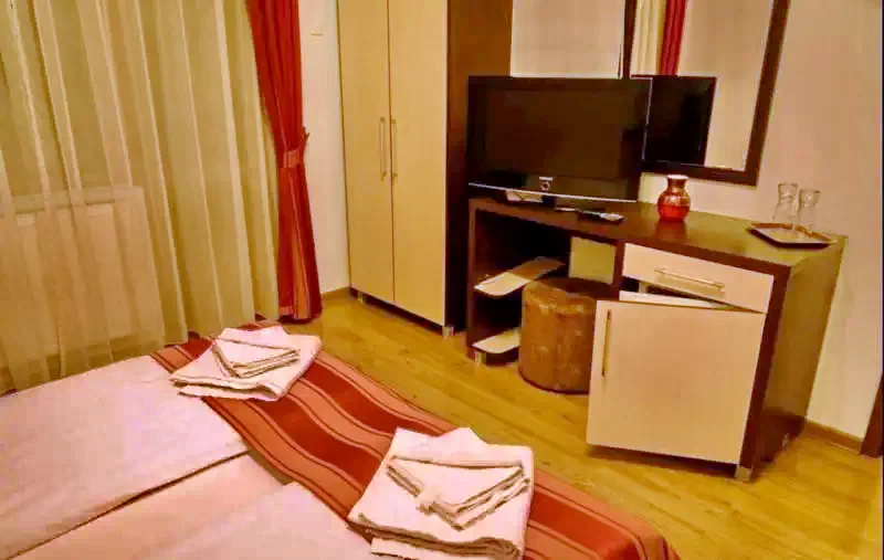 Szováta Szállás | Motel (K1068-15) A kép szerzői jogvédelem alatt állhat. Javasolt a kapcsolatfelvétel a jog tulajdonossal.