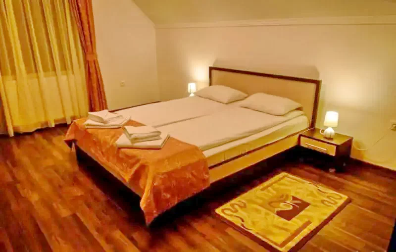 Szováta Szállás | Motel (K1068-18) A kép szerzői jogvédelem alatt állhat. Javasolt a kapcsolatfelvétel a jog tulajdonossal.