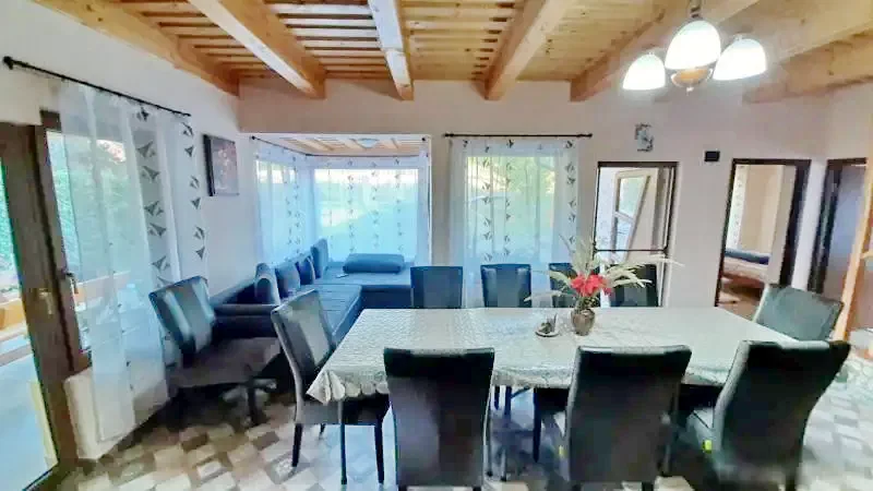 Szováta Szállás | Motel (K1254-4) A kép szerzői jogvédelem alatt állhat. Javasolt a kapcsolatfelvétel a jog tulajdonossal.