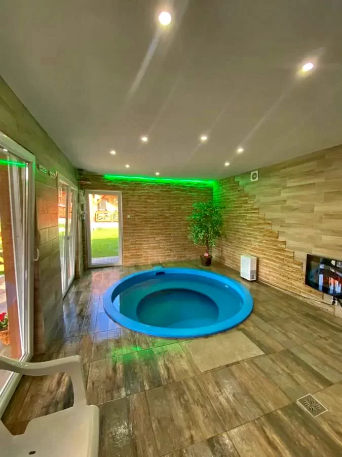 Sovata Cazare | Hotel**** (K1414-12) Imaginea poate fi supusă drepturilor de autor. Se recomandă contactarea titularului drepturilor.