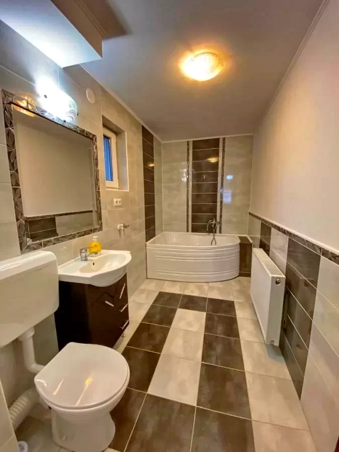 Sovata Cazare | Hotel**** (K1414-20) Imaginea poate fi supusă drepturilor de autor. Se recomandă contactarea titularului drepturilor.