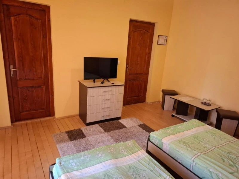 Sovata Cazare | Cabană (K1420-33) Imaginea poate fi supusă drepturilor de autor. Se recomandă contactarea titularului drepturilor.