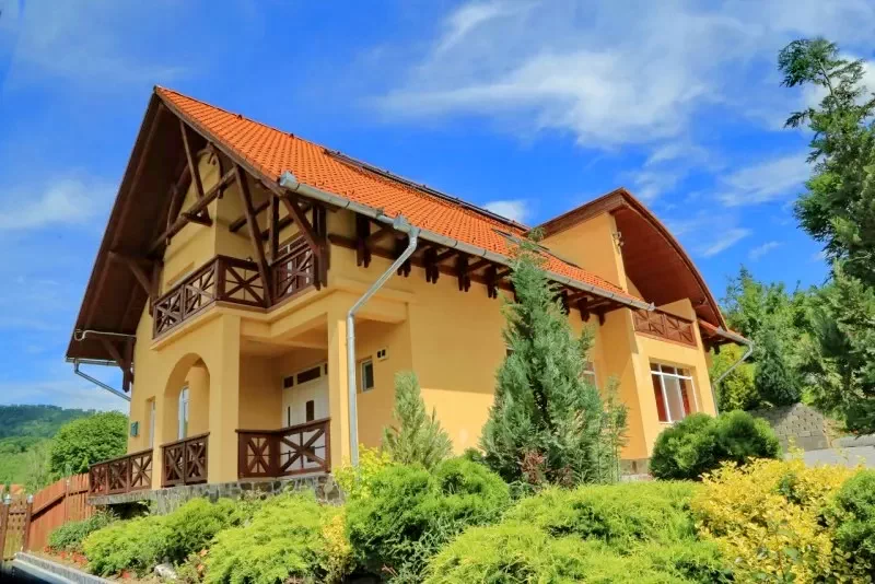 Sovata Cazare | Cabană (K1420-37) Imaginea poate fi supusă drepturilor de autor. Se recomandă contactarea titularului drepturilor.