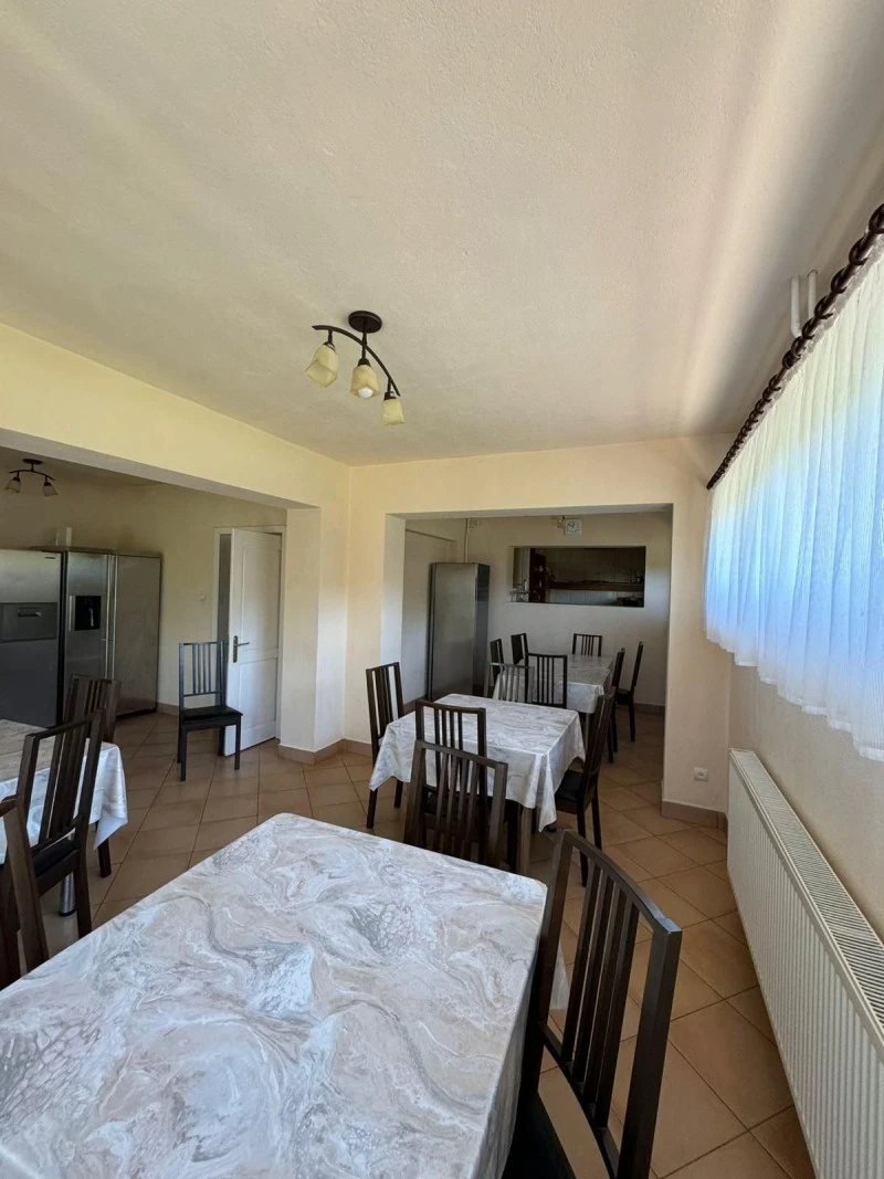 Sovata Cazare | Hotel**** (K1517-3) Imaginea poate fi supusă drepturilor de autor. Se recomandă contactarea titularului drepturilor.