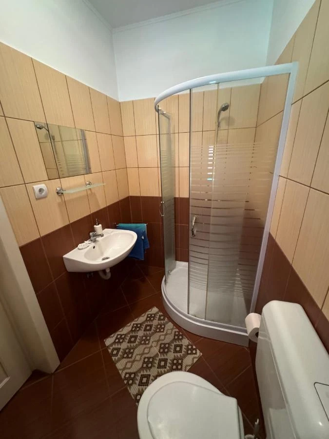 Sovata Cazare | Hotel**** (K1517-19) Imaginea poate fi supusă drepturilor de autor. Se recomandă contactarea titularului drepturilor.