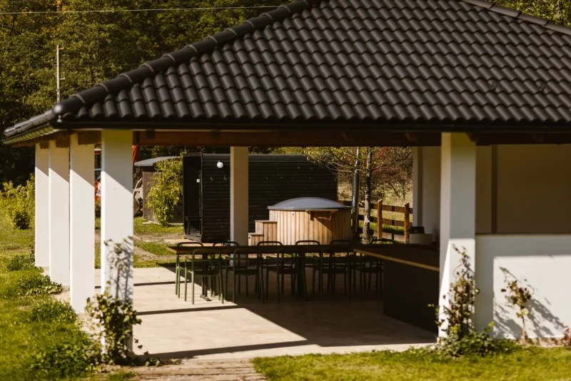 Sovata Cazare | Sat de vacanță (K1480-1) Imaginea poate fi supusă drepturilor de autor. Se recomandă contactarea titularului drepturilor.