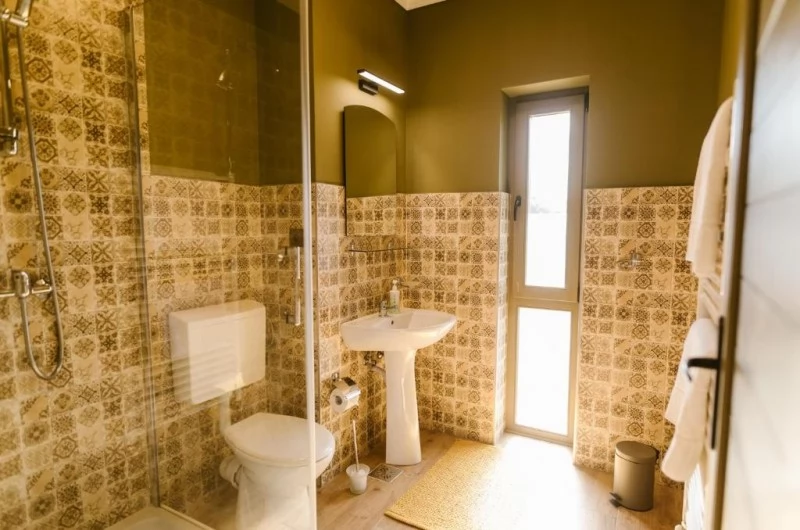 Sovata Cazare | Sat de vacanță (K1480-10) Imaginea poate fi supusă drepturilor de autor. Se recomandă contactarea titularului drepturilor.