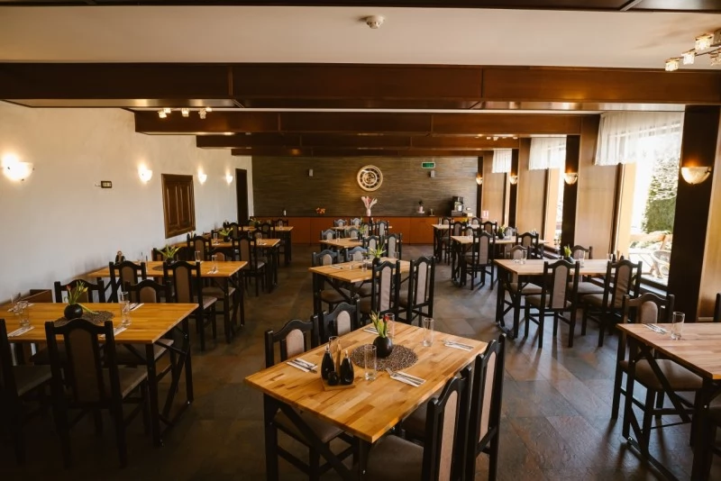 Sovata Cazare | Pensiune turistică (K1432-74) Imaginea poate fi supusă drepturilor de autor. Se recomandă contactarea titularului drepturilor.