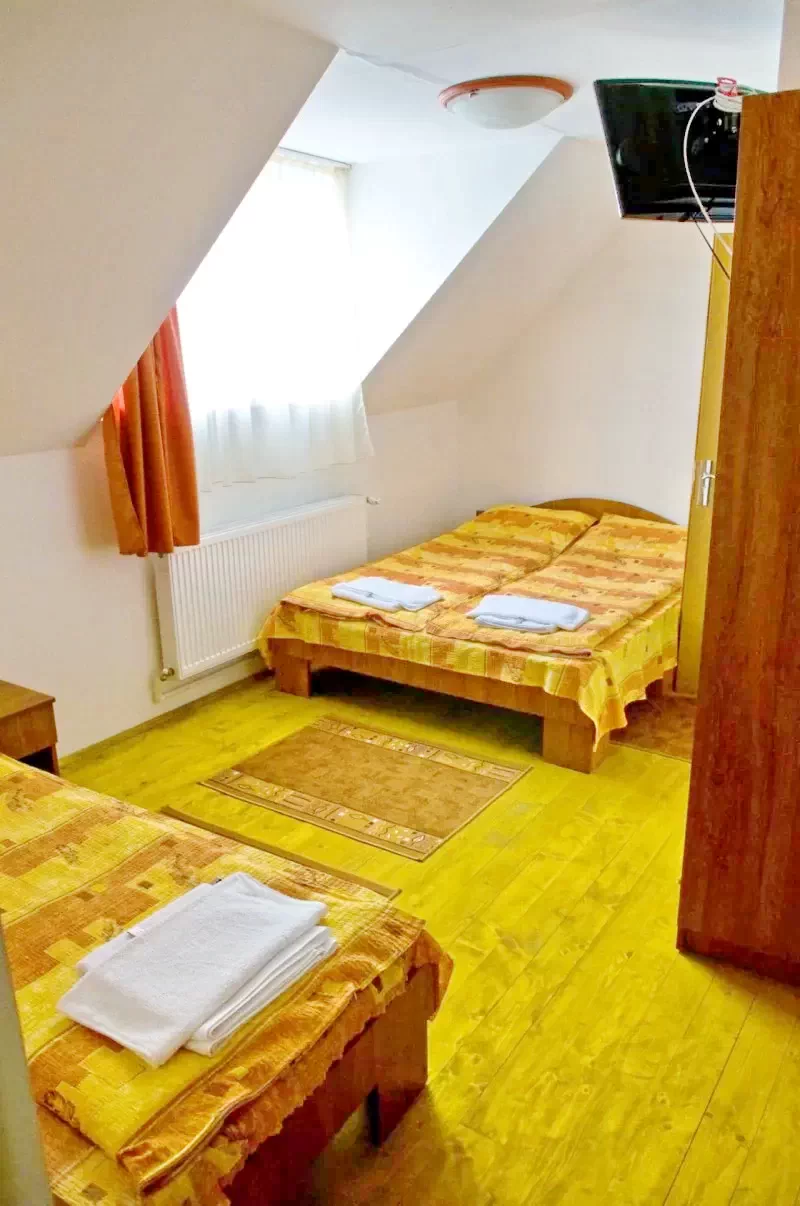 Sovata Cazare | Hotel**** (K1426-13) Imaginea poate fi supusă drepturilor de autor. Se recomandă contactarea titularului drepturilor.