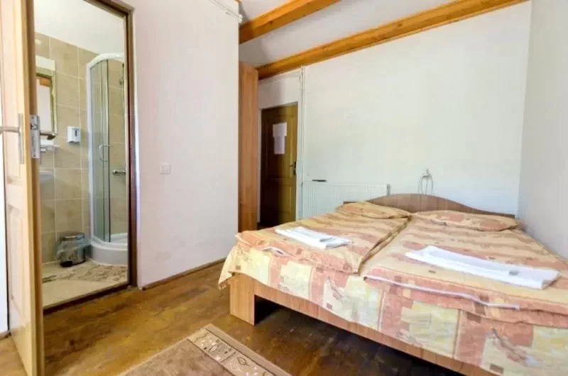 Sovata Cazare | Hotel**** (K1426-23) Imaginea poate fi supusă drepturilor de autor. Se recomandă contactarea titularului drepturilor.