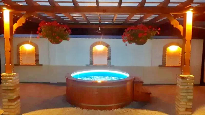 Szováta Szállás | Hotel**** (K1421-1) A kép szerzői jogvédelem alatt állhat. Javasolt a kapcsolatfelvétel a jog tulajdonossal.