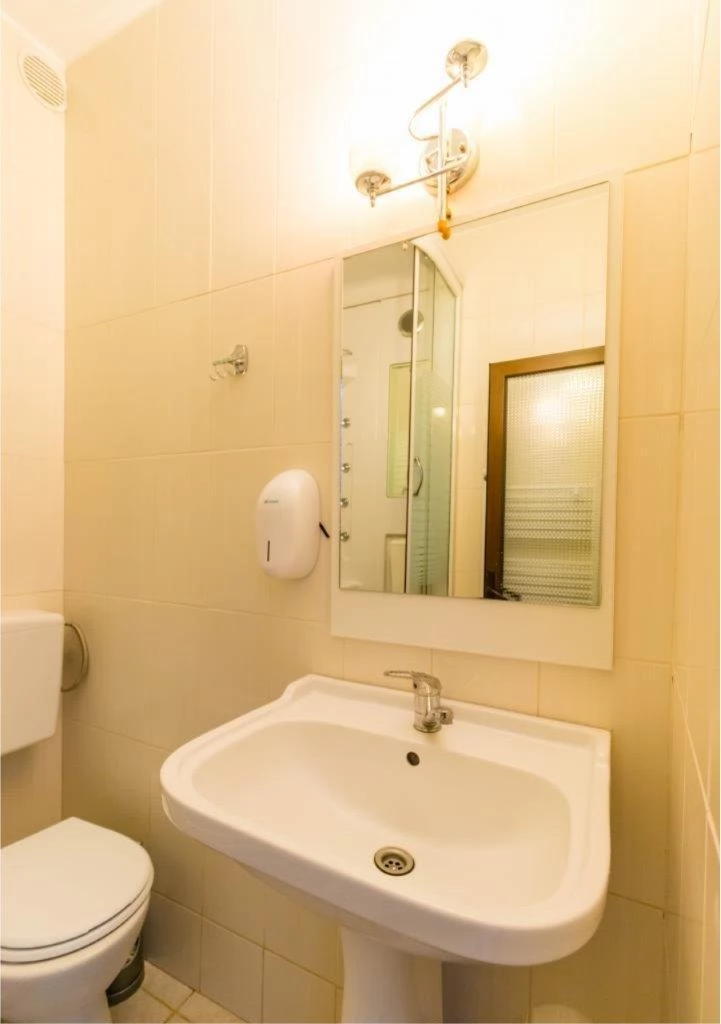 Păltiniș Cazare | Motel (K1494-46) Imaginea poate fi supusă drepturilor de autor. Se recomandă contactarea titularului drepturilor.